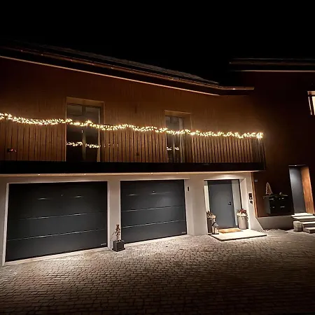 In - Laub אנגלברג